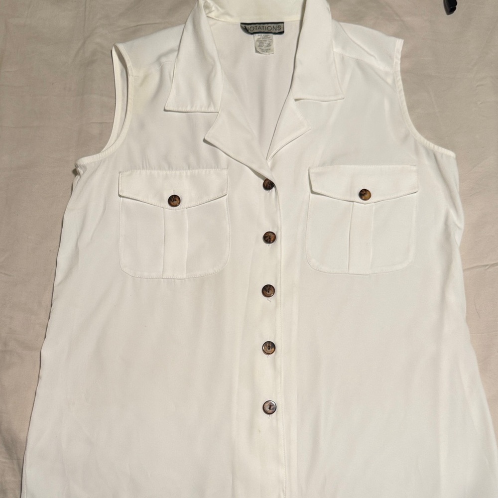 Notations White Sleeveless Button-Down Shirt